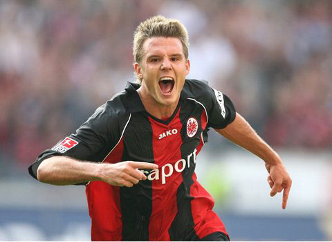 角的年轻前 角的年轻前